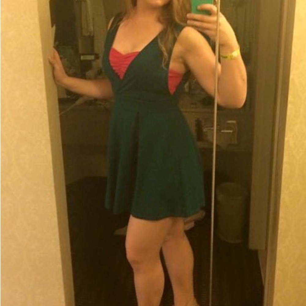 Cute green plunge cocktail dress